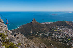 Blick vom Tafelberg in die City Kapstadts